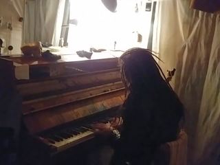 Saveliy merqulove - the peaceful muukalainen - pianolle.