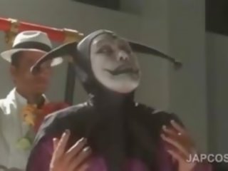 Aziatike glorious bythë aktore luan divinity në lojë kostumesh skenë